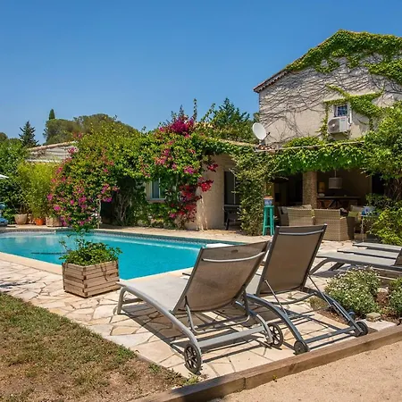 Provencale Proche De La Villa *